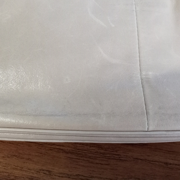 Vintage Via Spiga purse in camel beige with silver rhinestone magnetic closure - Picture 11 of 11